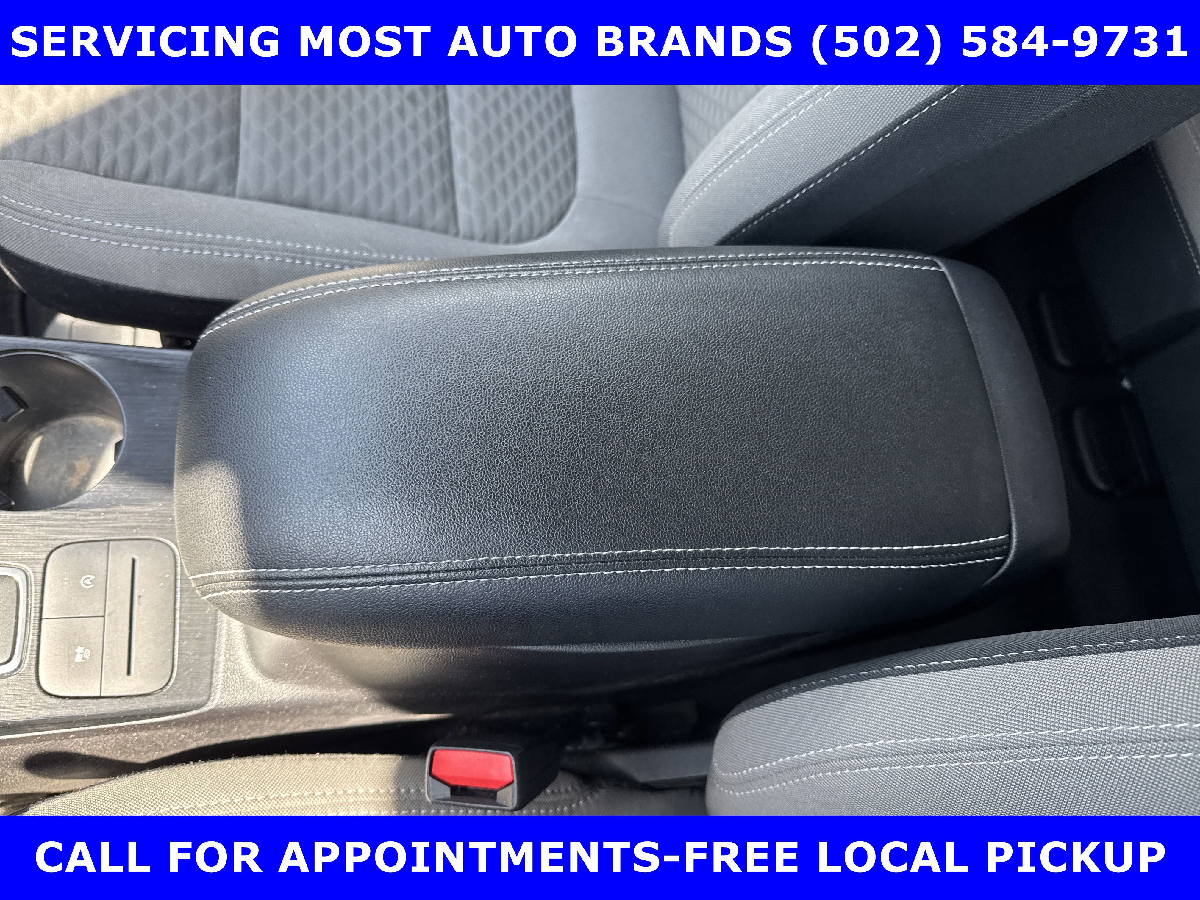 Certified 2022 Ford Escape SE w/ Cold Weather Package image 24