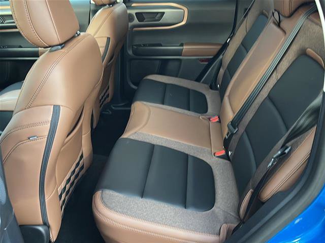 Certified 2025 Ford Bronco Sport Outer Banks w/ Outer Banks Tech Package+ AWD/4WD image 15