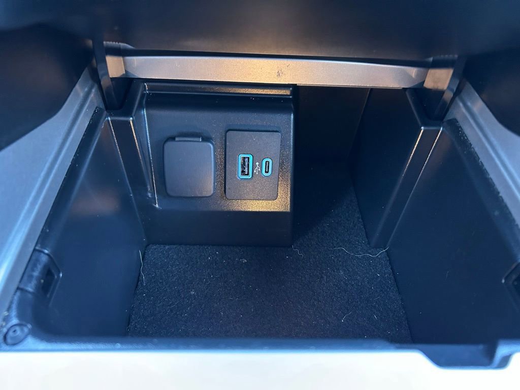 Certified 2023 Ford Explorer XLT w/ Equipment Group 202A image 32