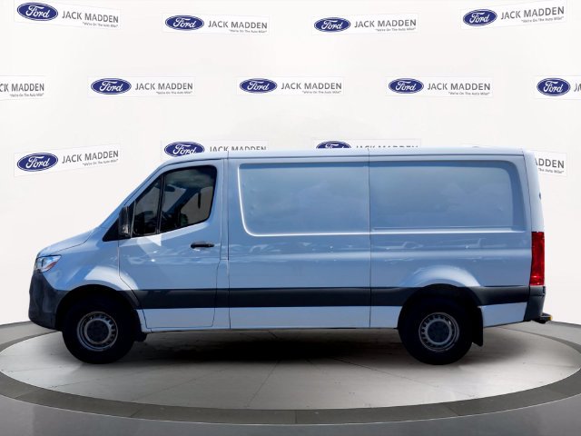 Used 2019 Mercedes-Benz Sprinter 144 image 2