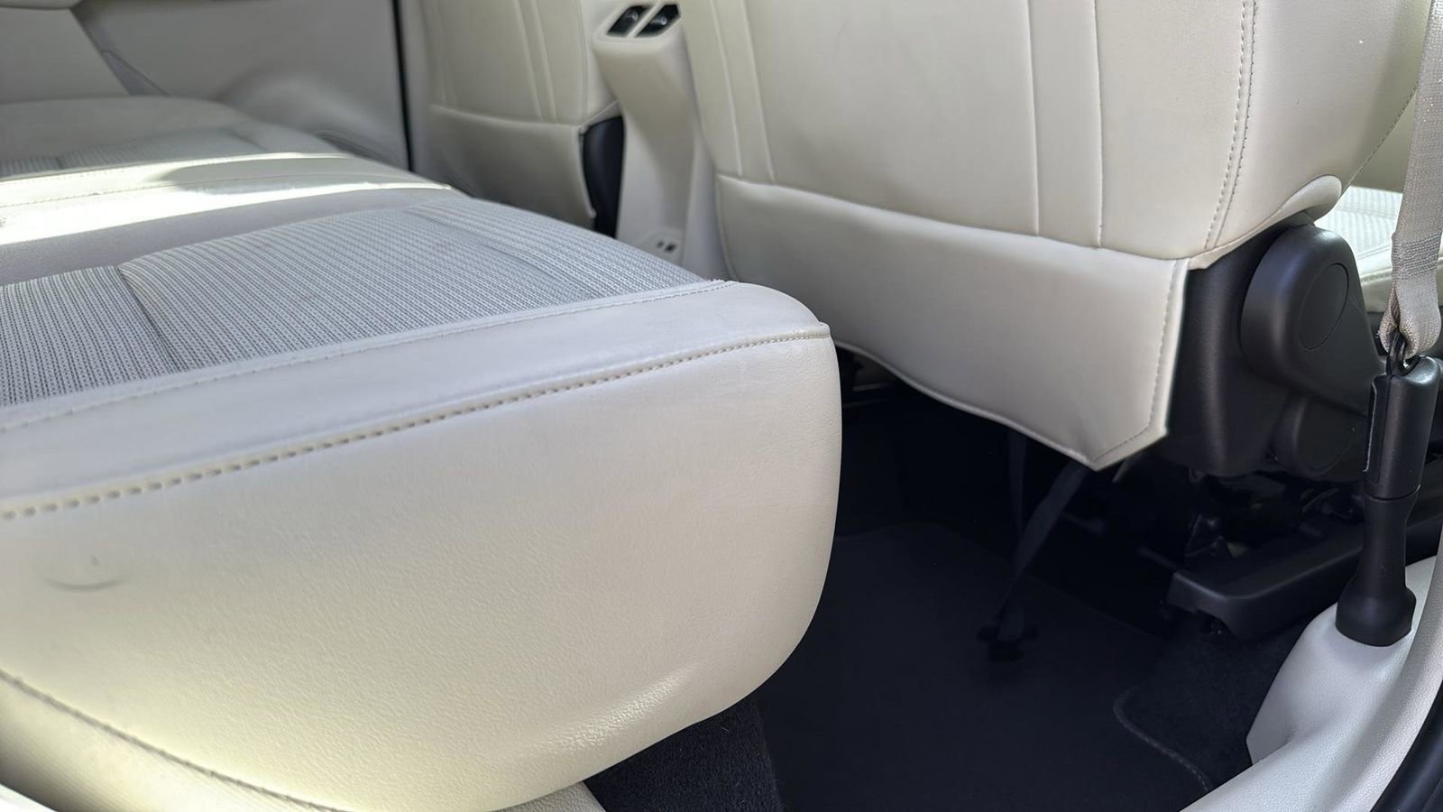 Used 2022 Buick Envision Preferred FWD image 27