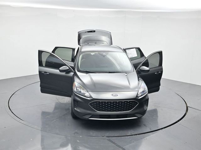 Certified 2020 Ford Escape SE image 48