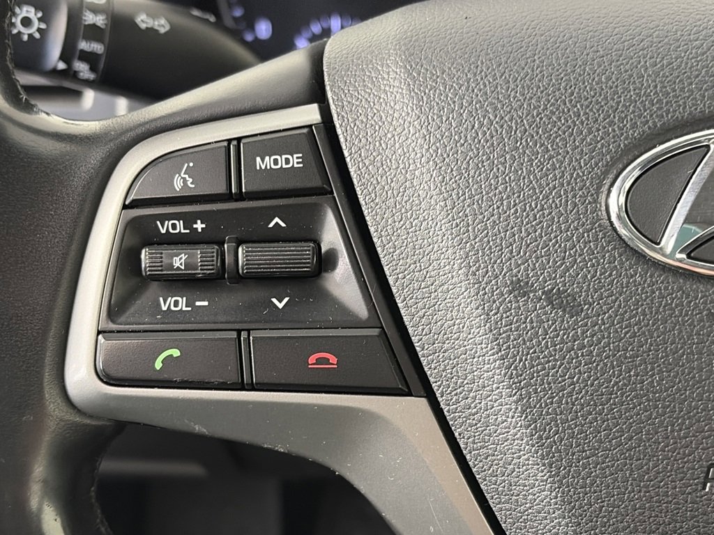 Used 2017 Hyundai Elantra Value Edition image 17
