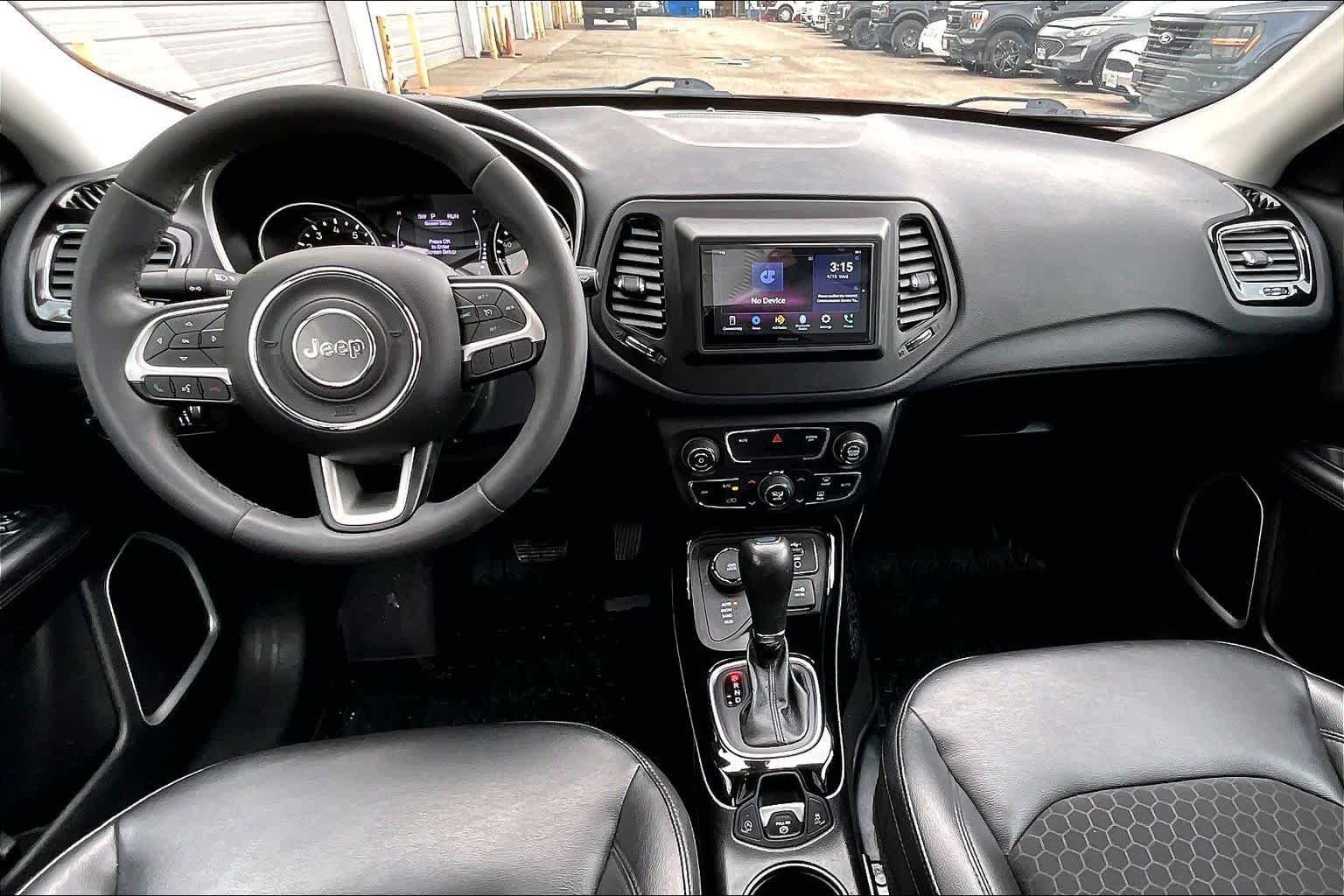 Used 2021 Jeep Compass Latitude AWD/4WD image 16