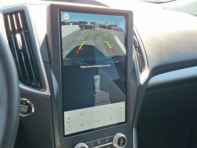 Certified 2024 Ford Edge SE w/ Black Appearance Package image 17