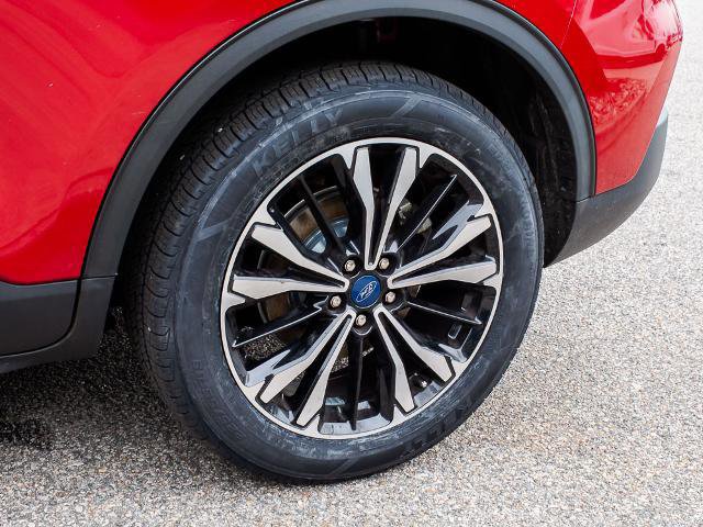 Certified 2022 Ford Escape SE w/ SE Sport Appearance Package image 6