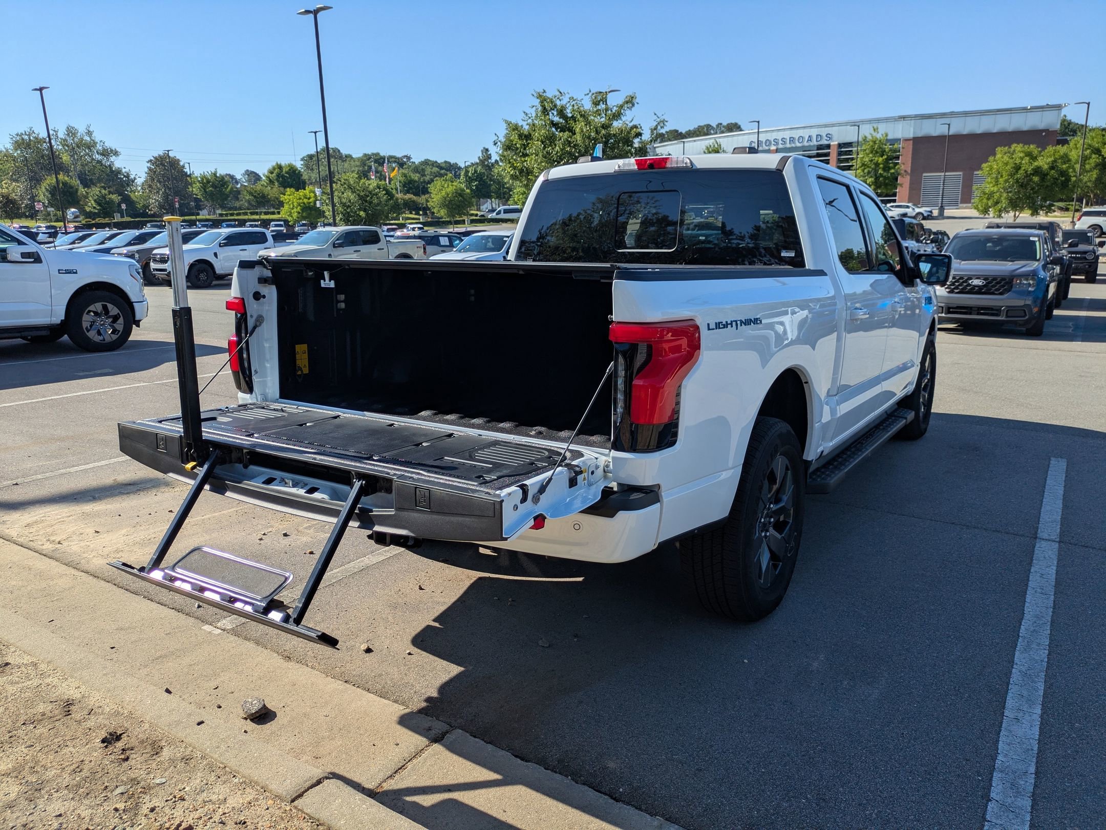Certified 2025 Ford F150 Lightning Lariat AWD/4WD image 40