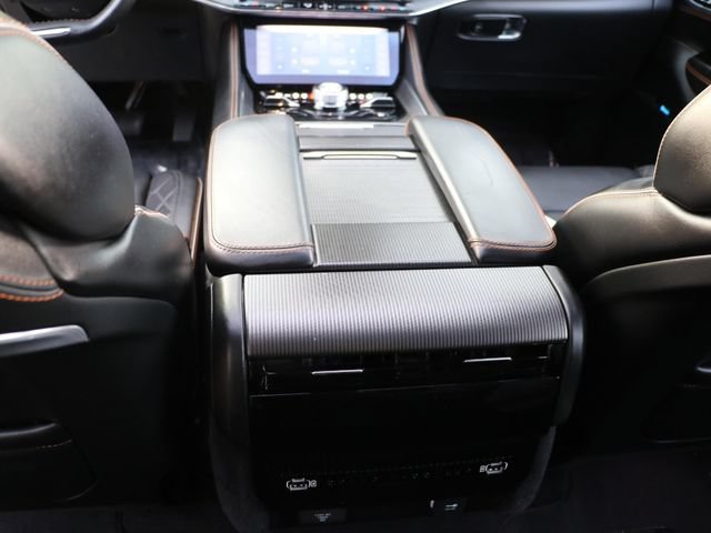 Used 2023 Jeep Grand Wagoneer Series III w/ Rear Seat Video Group 1 AWD/4WD image 18