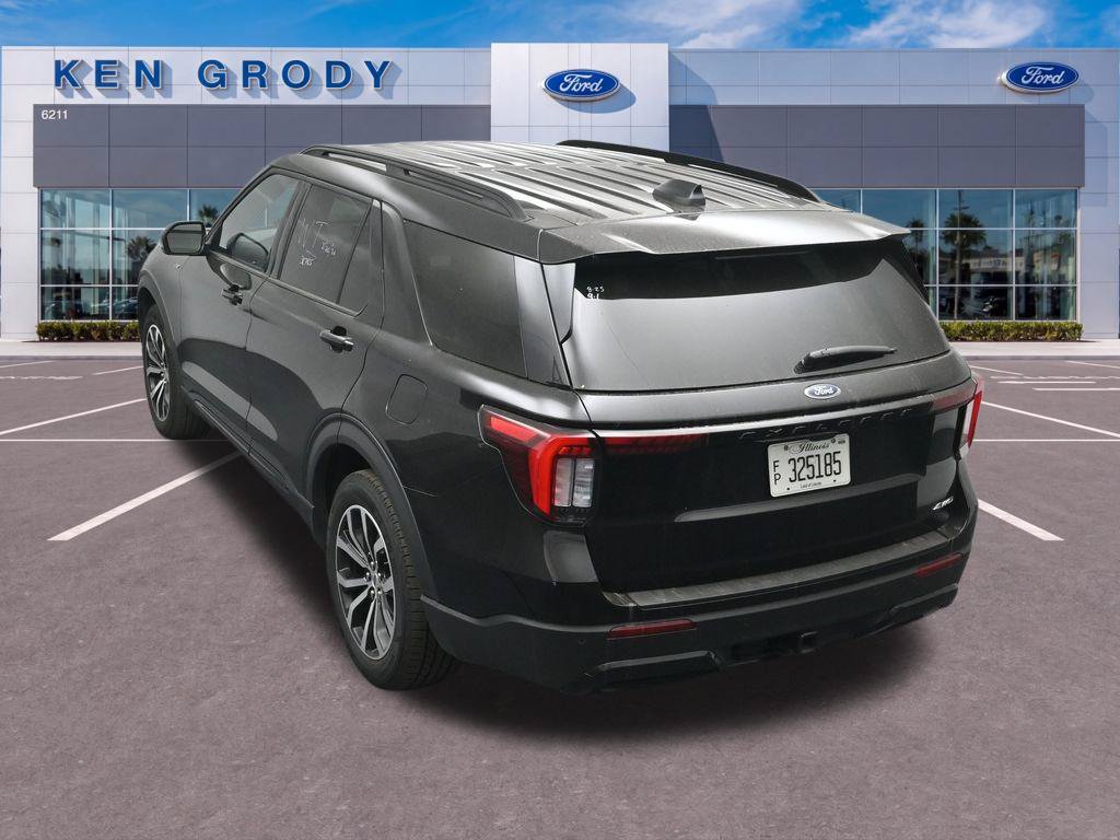 Certified 2026 Ford Explorer ST-Line AWD/4WD image 15
