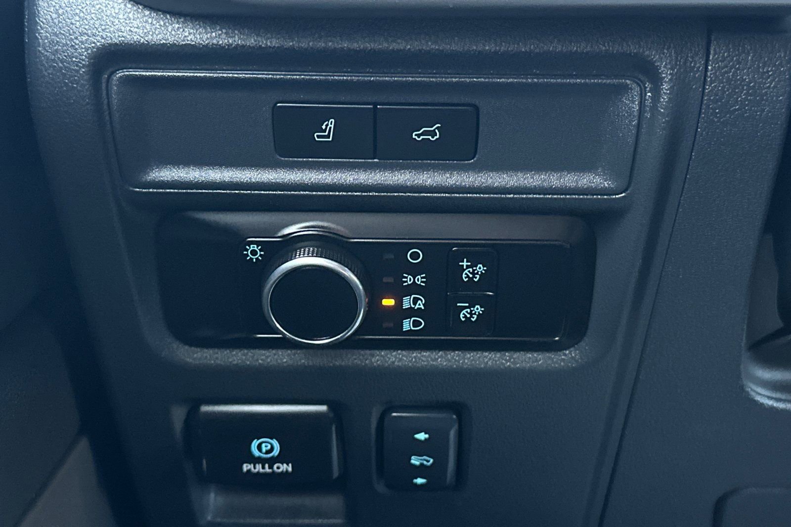 Certified 2024 Ford Expedition Max XLT image 30