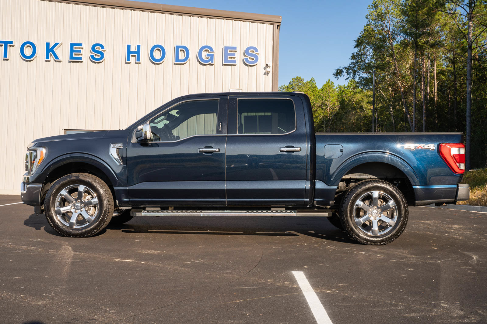 Certified 2023 Ford F150 Lariat w/ Equipment Group 502A High AWD/4WD image 4