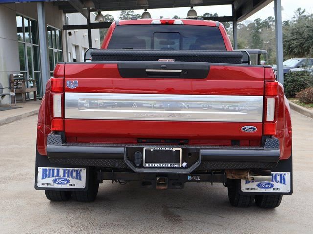 Certified 2020 Ford F450 Platinum w/ FX4 Off-Road Package image 4