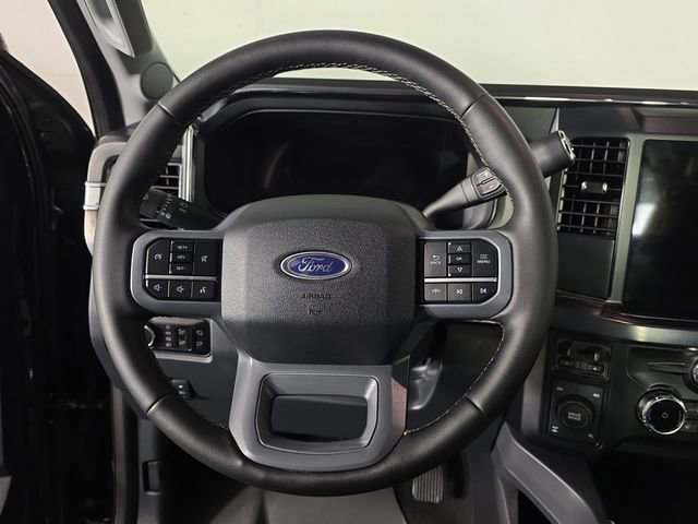 Certified 2025 Ford F350 Lariat w/ Black Appearance Package image 13