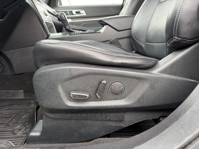 Certified 2018 Ford Explorer Limited image 11