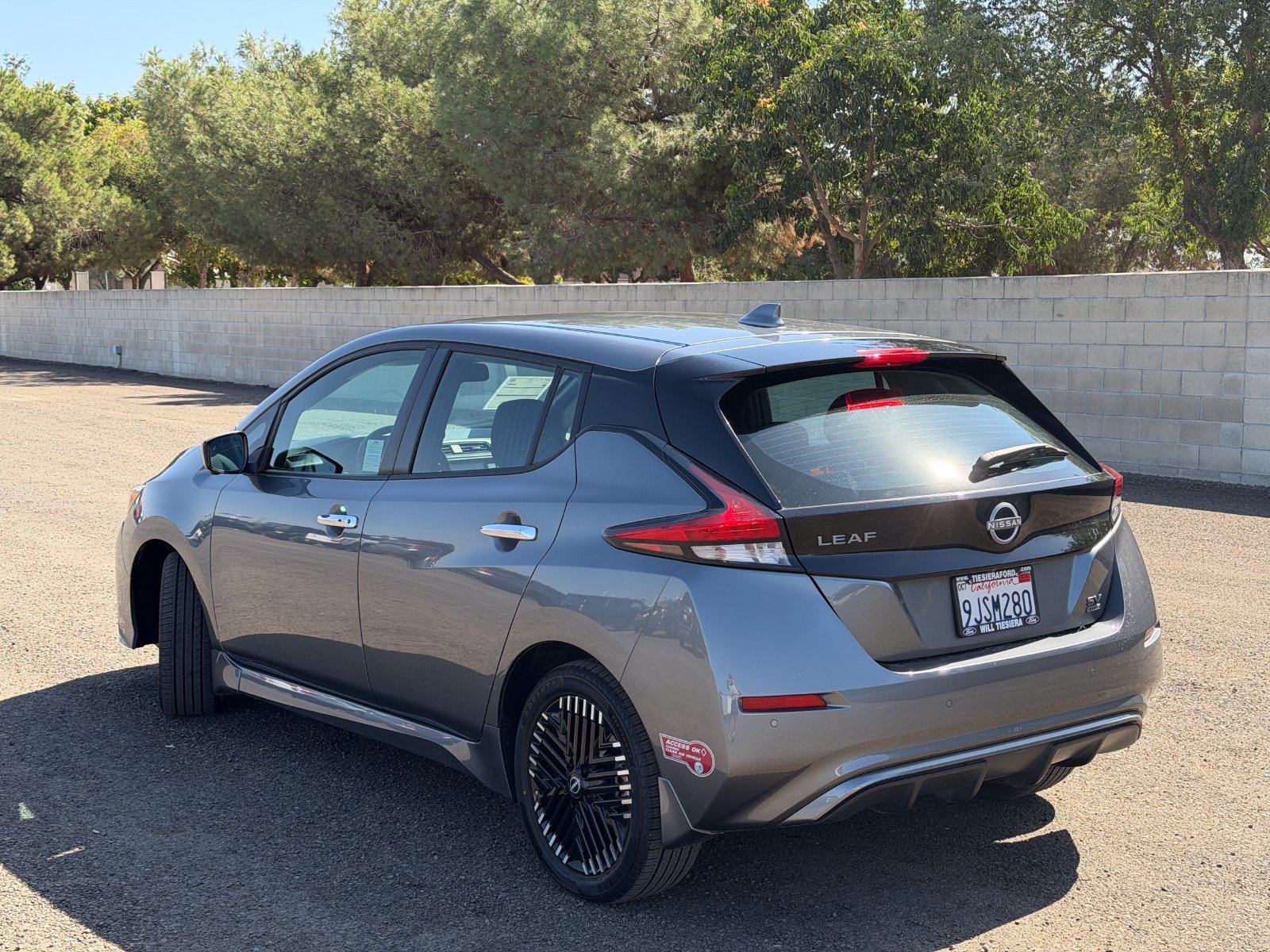 Used 2023 Nissan Leaf SV Plus FWD image 8