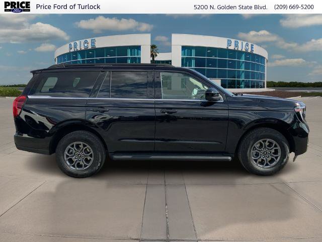 Certified 2025 Ford Expedition Active RWD image 4