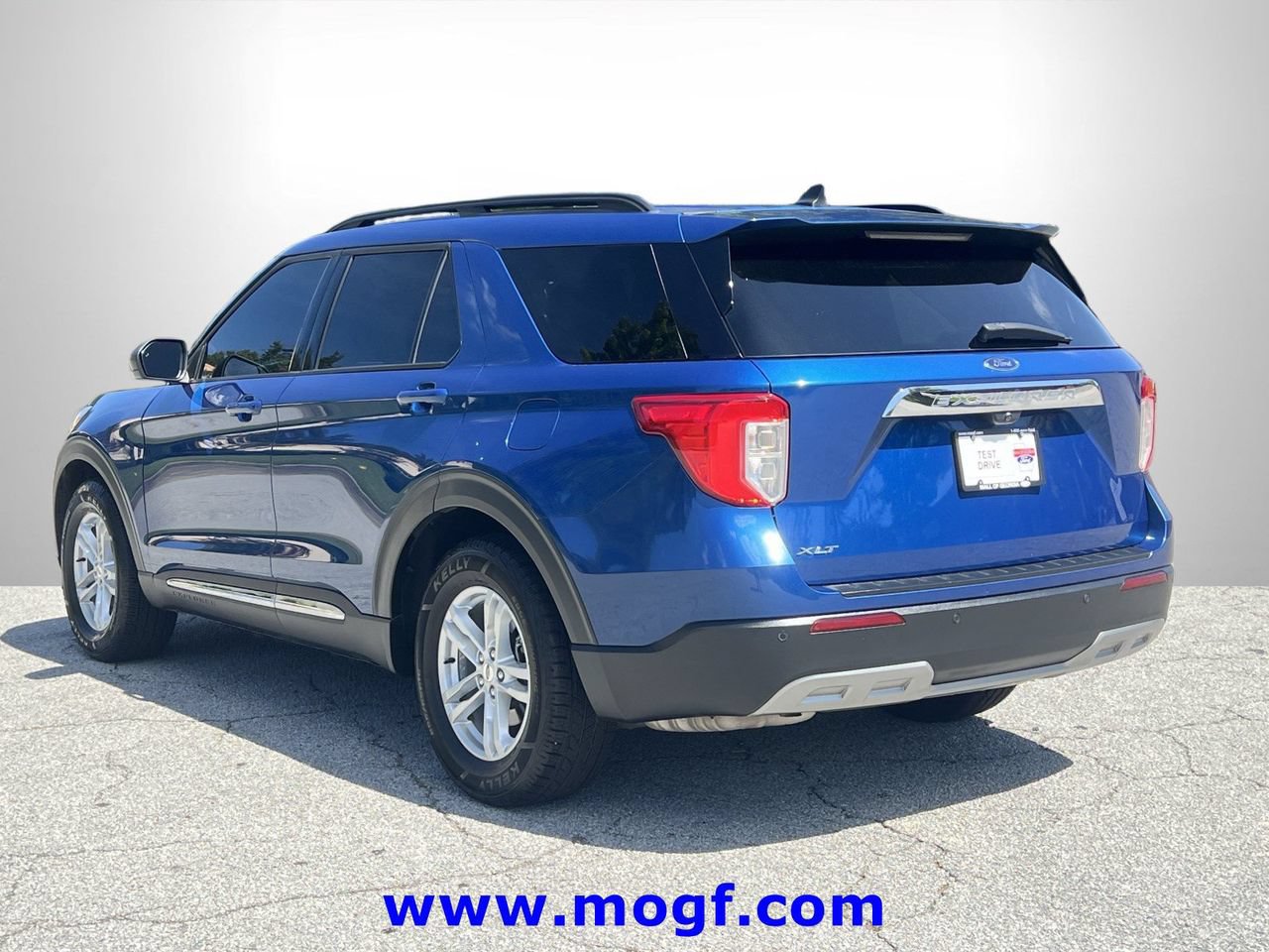 Certified 2023 Ford Explorer XLT w/ Equipment Group 202A RWD image 2