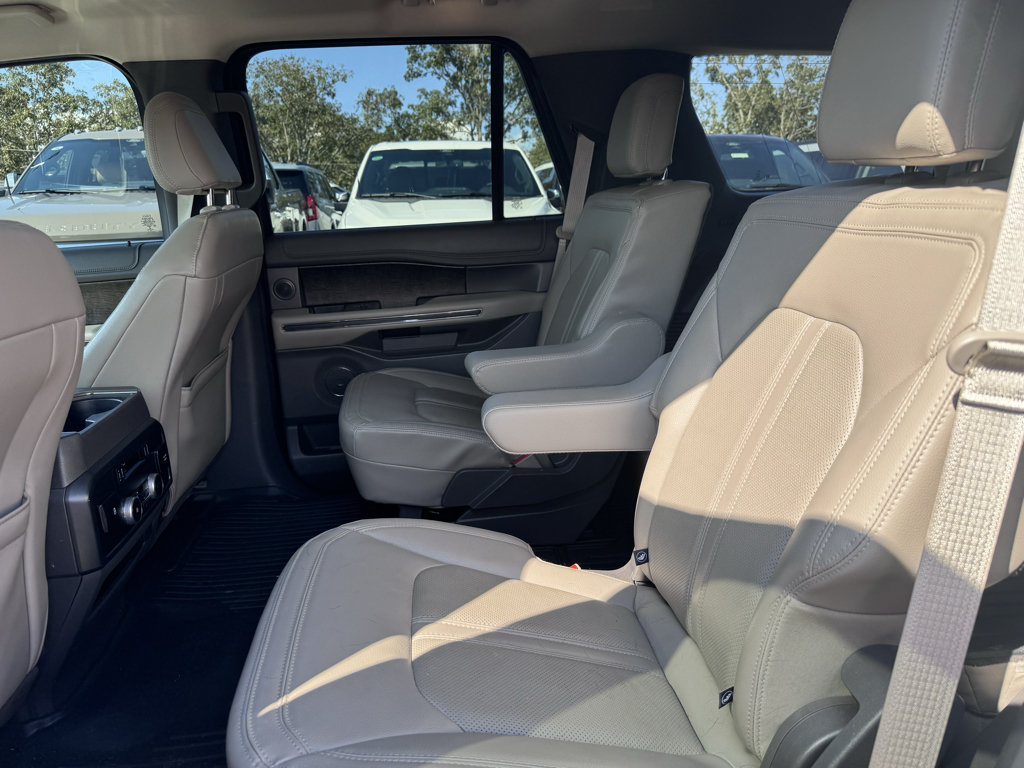Certified 2021 Ford Expedition Limited AWD/4WD image 10