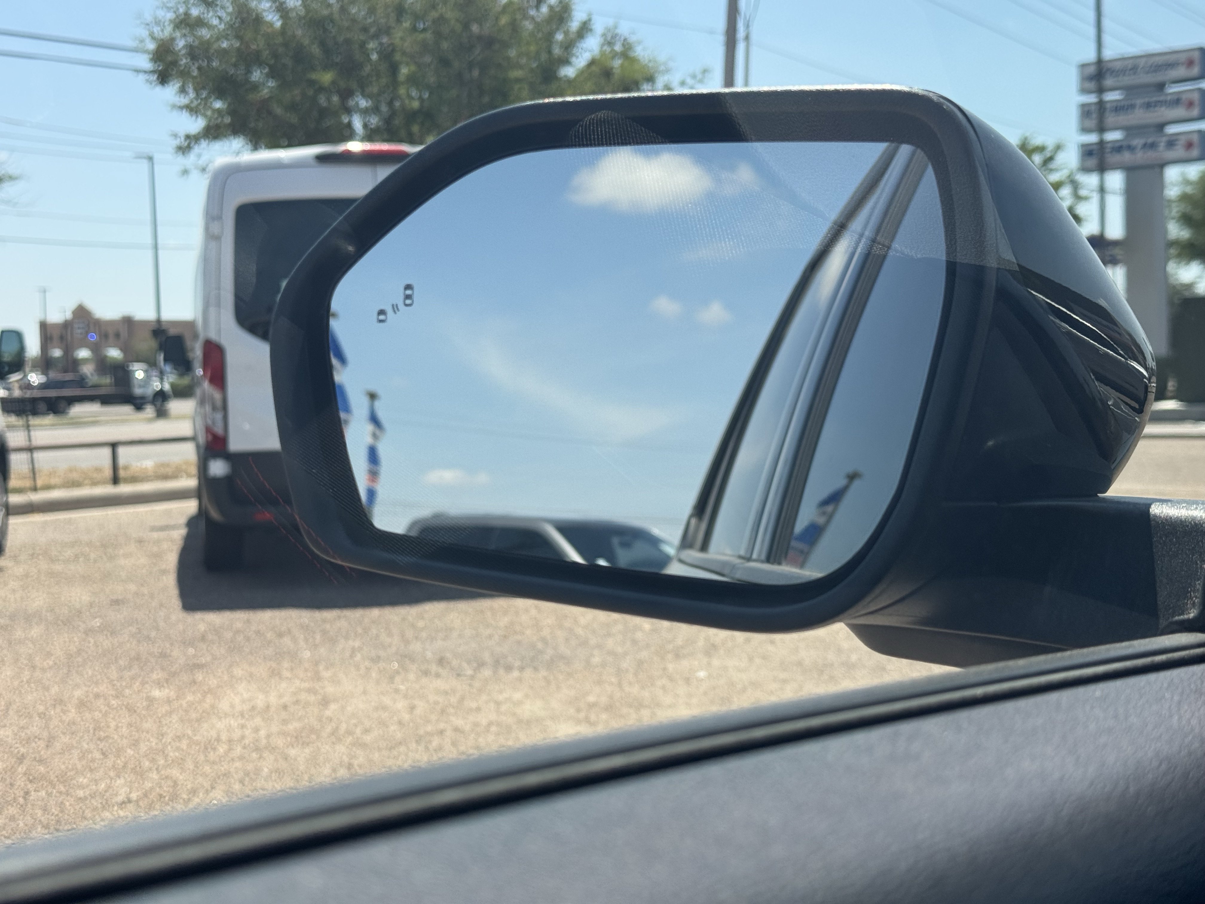 Certified 2025 Ford Explorer ST-Line RWD image 19
