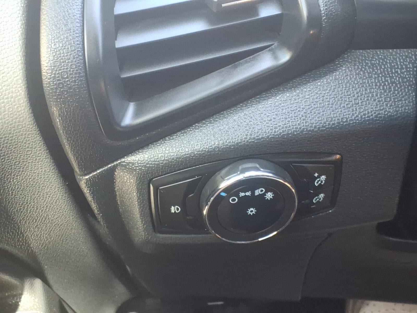 Certified 2019 Ford EcoSport SE w/ SE Convenience Package FWD image 29