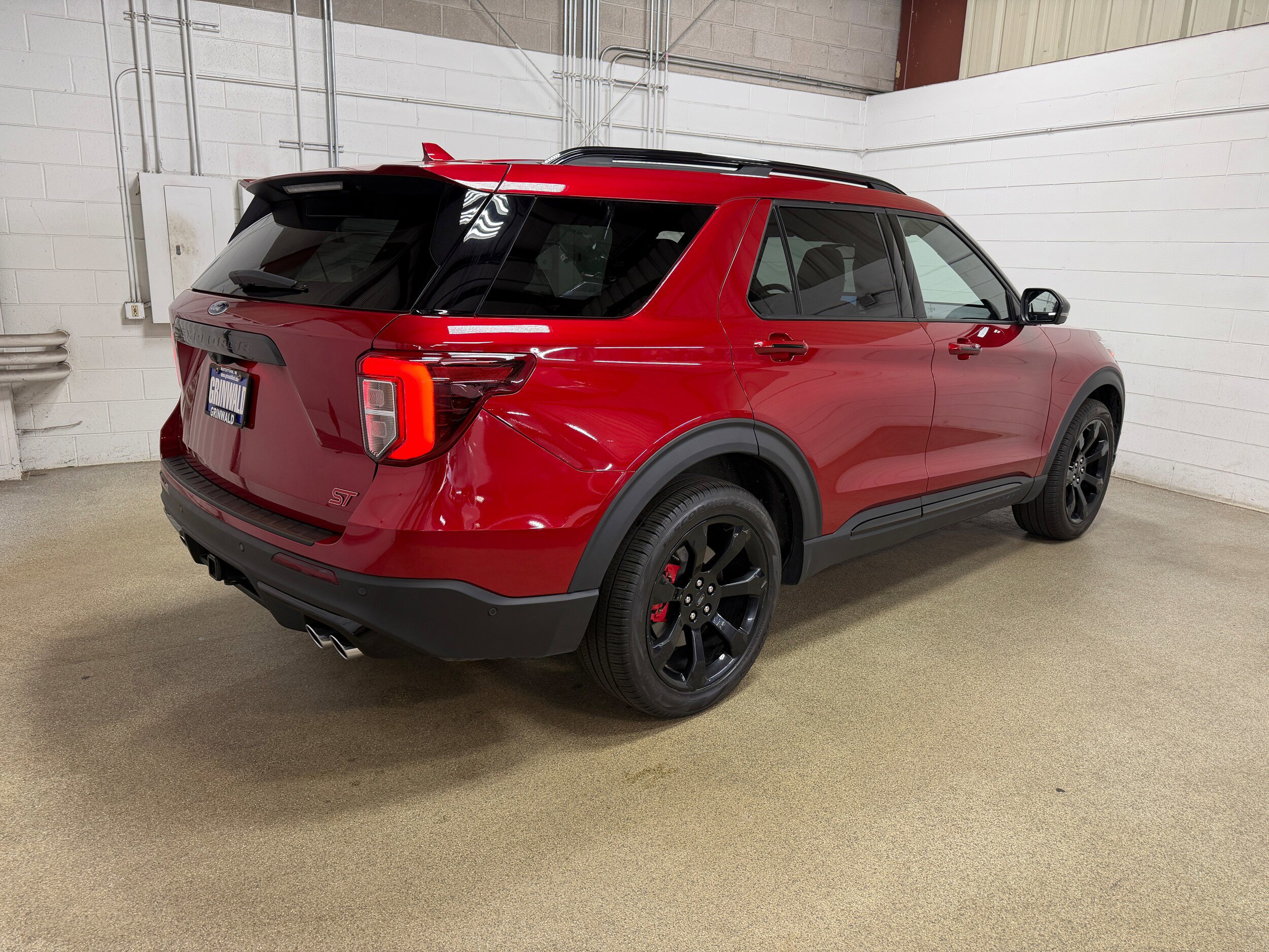 Certified 2020 Ford Explorer ST w/ ST Street Pack AWD/4WD image 8