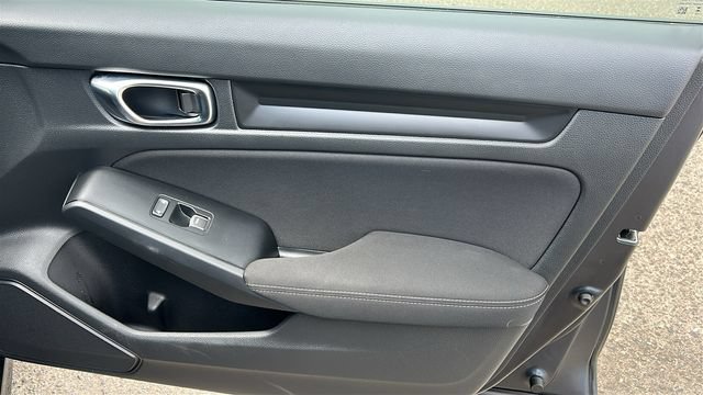 Used 2025 Honda Civic Sport image 10