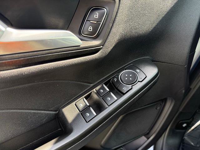 Certified 2022 Ford Escape SEL w/ SEL Stealth AWD Package image 14