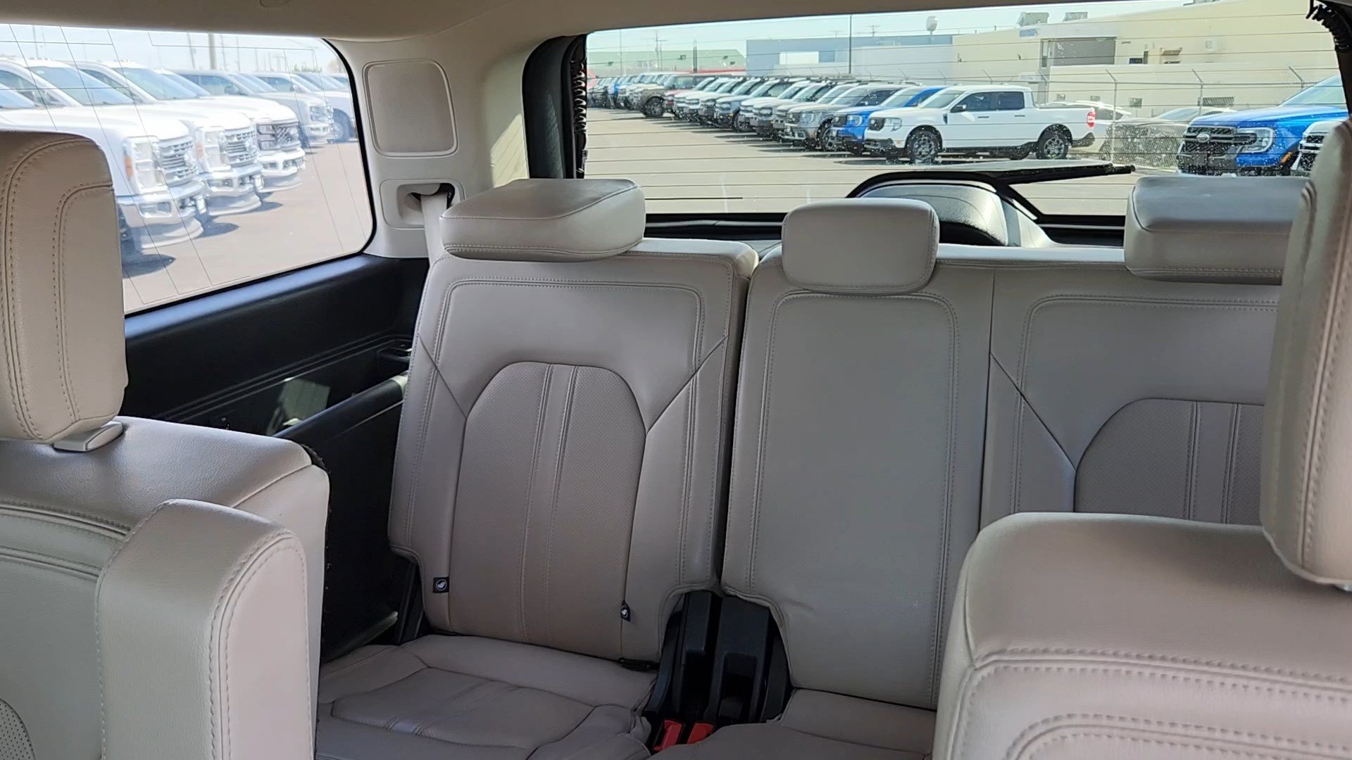 Certified 2022 Ford Expedition Limited AWD/4WD image 19
