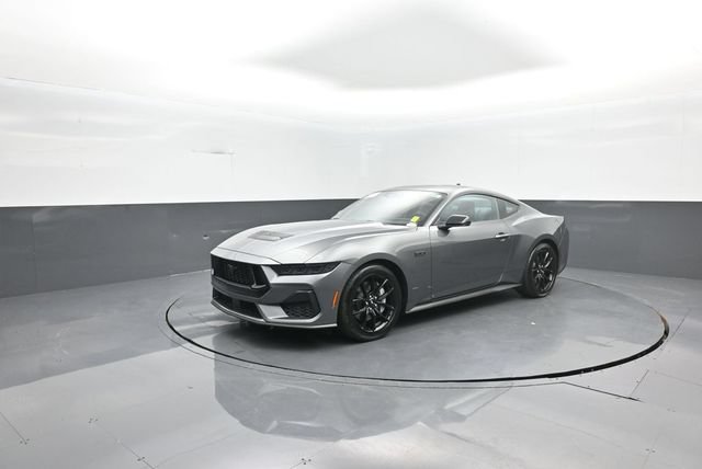 Certified 2025 Ford Mustang GT Premium RWD image 4