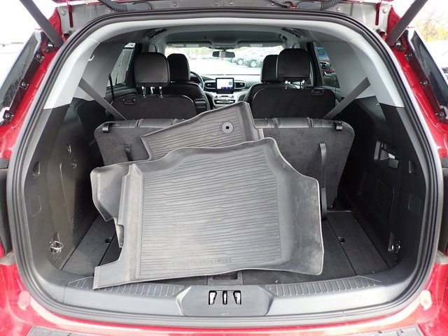 Certified 2023 Ford Explorer XLT w/ Equipment Group 202A image 8