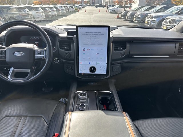 Certified 2024 Ford Expedition Max Platinum image 16