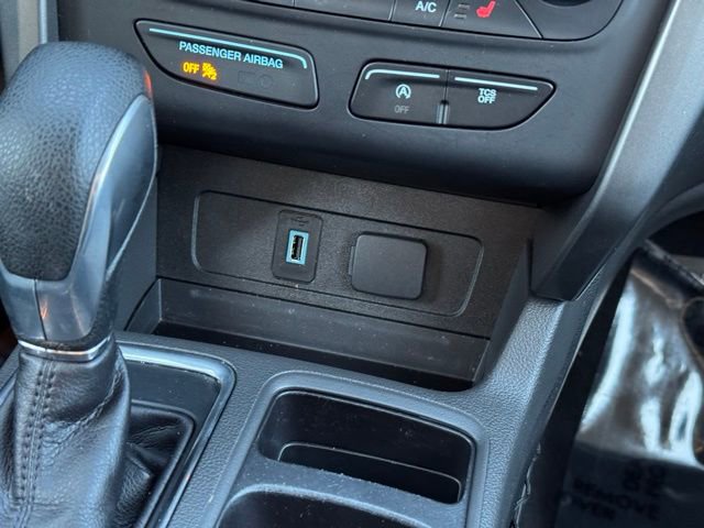 Certified 2018 Ford Escape SE w/ SE Sync 3 Package AWD/4WD image 19