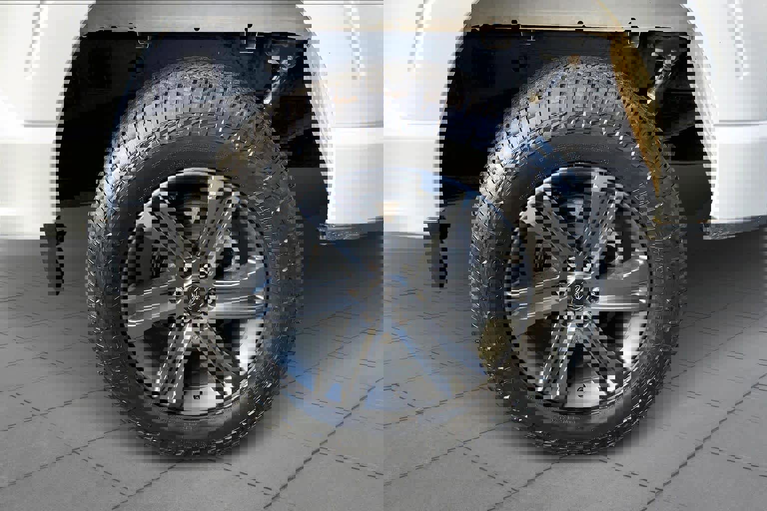 Certified 2023 Ford F150 Lariat w/ Equipment Group 502A High image 10