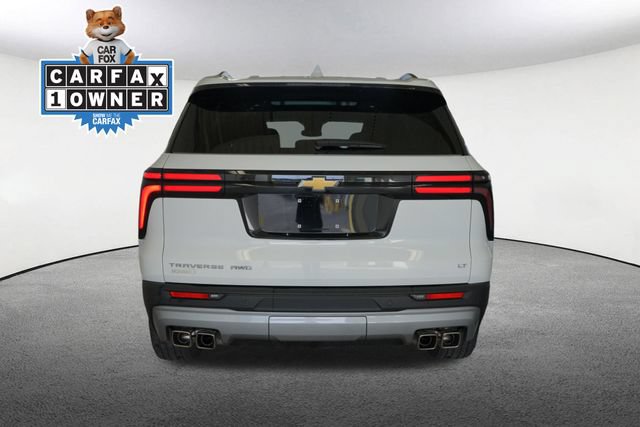 Used 2024 Chevrolet Traverse LT w/ Enhanced Driving Package AWD/4WD image 12