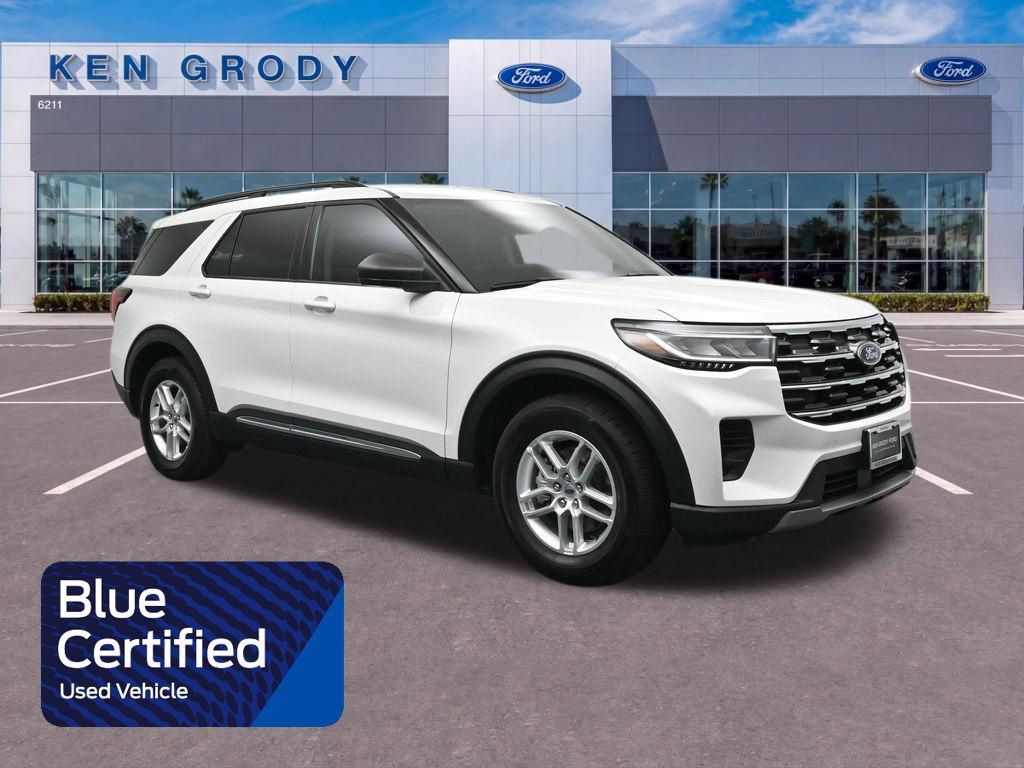 Certified 2025 Ford Explorer Active RWD image 1