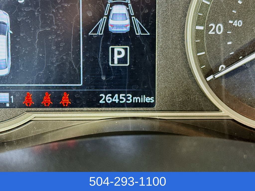 Used 2025 Nissan Versa SV image 11