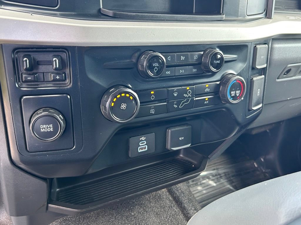 Certified 2023 Ford F350 XL w/ XL Chrome Package RWD image 33