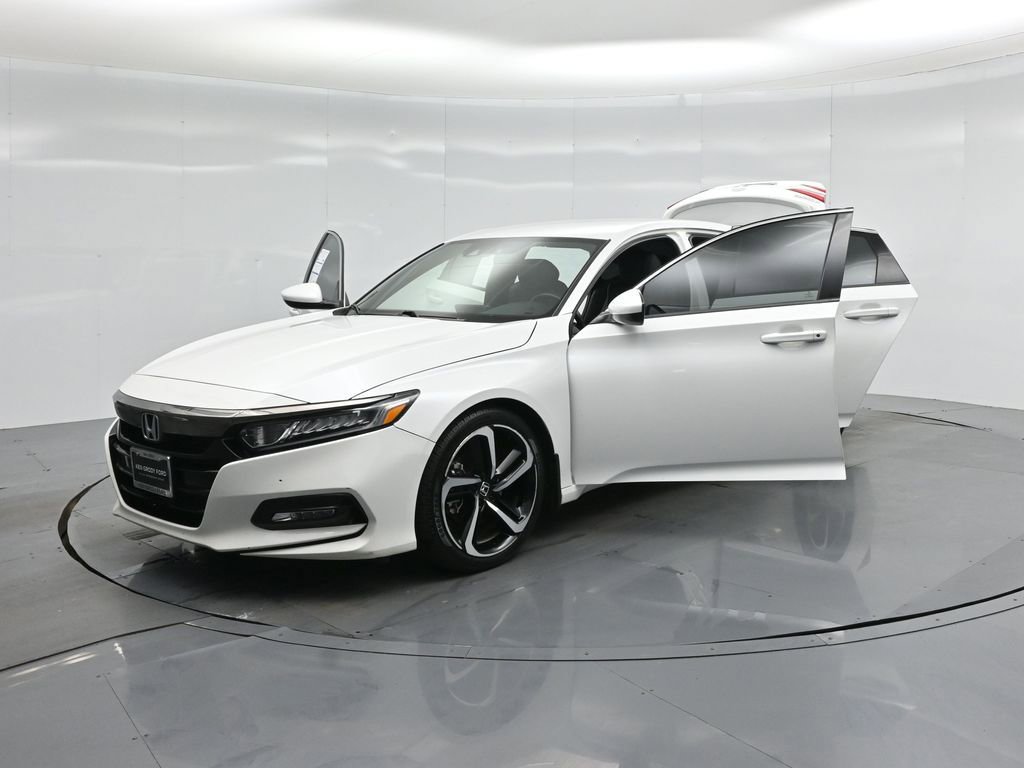 Used 2018 Honda Accord Sport image 26