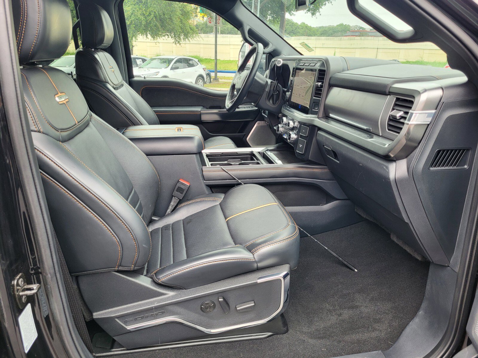 Certified 2024 Ford F250 Platinum AWD/4WD image 13