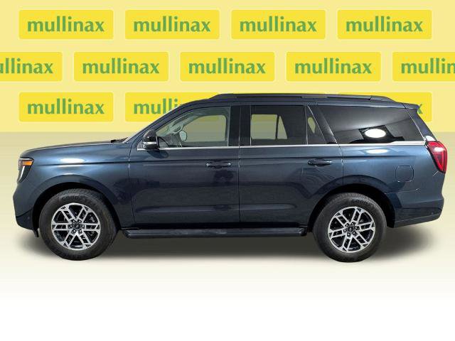 Certified 2025 Ford Expedition Active RWD image 13