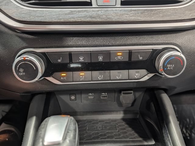 Used 2024 Nissan Altima 2.5 SV w/ SV Premium Package FWD image 27