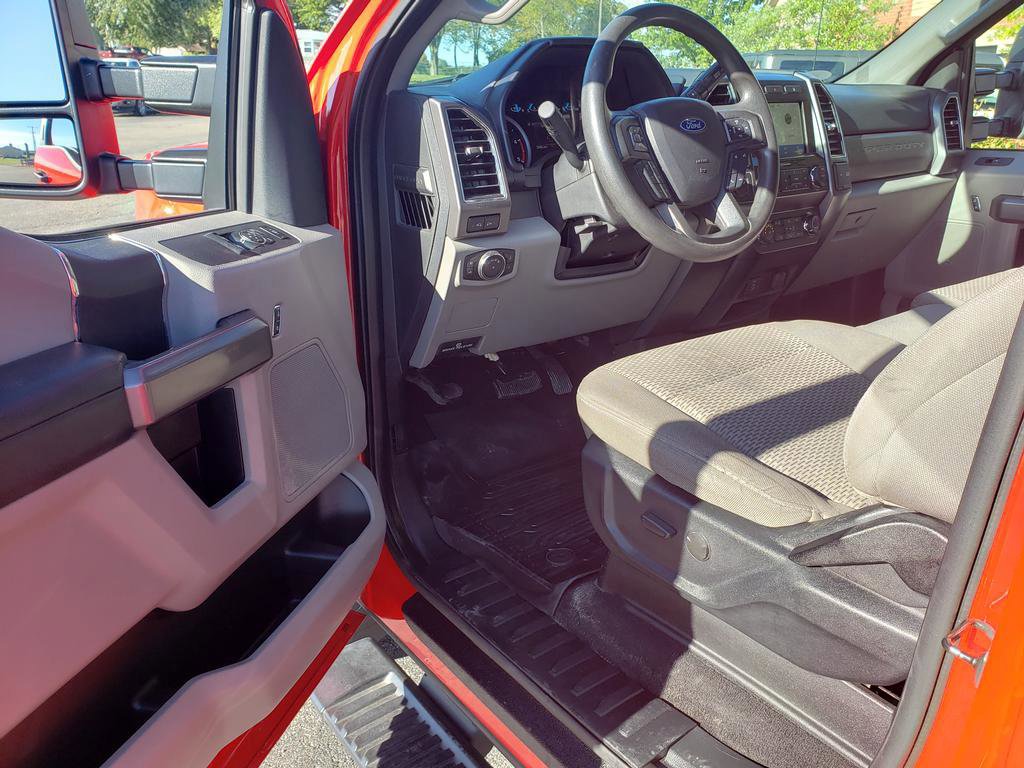 Certified 2020 Ford F350 XLT w/ XLT Value Package image 13