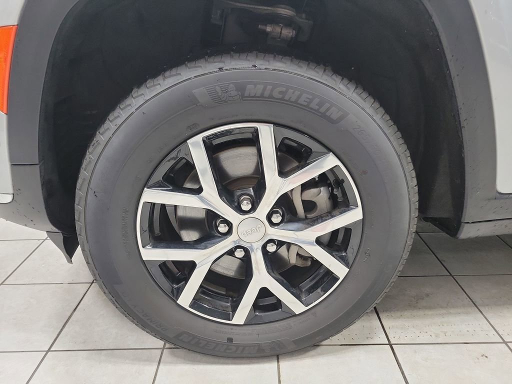 Used 2024 Jeep Grand Cherokee L Limited w/ Luxury Tech Group II image 59