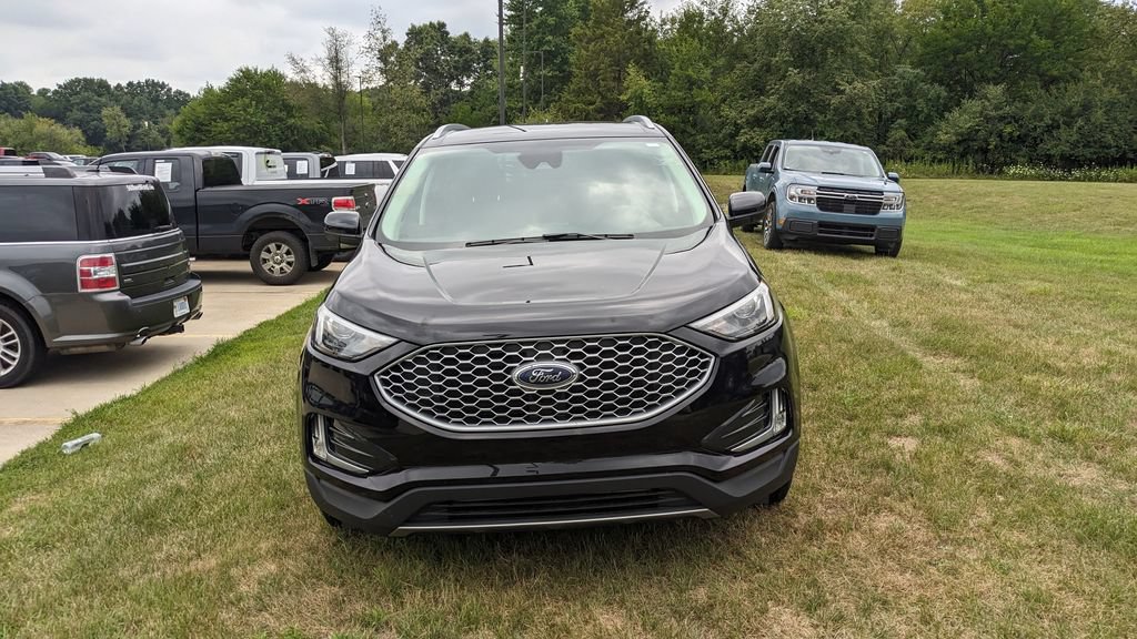 Certified 2024 Ford Edge SEL w/ Convenience Package AWD/4WD image 8