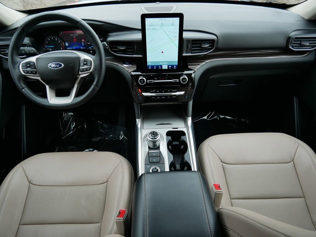 Certified 2023 Ford Explorer Limited w/ Limited Technology Package image 13