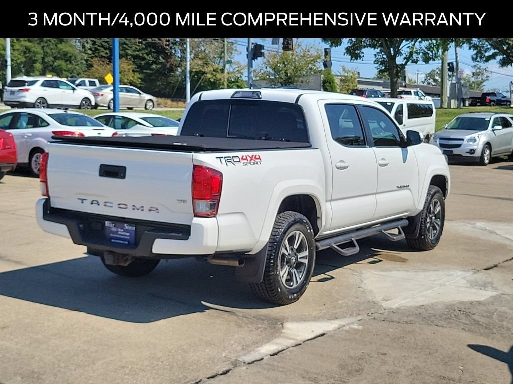 Used 2017 Toyota Tacoma TRD Sport w/ Tow Package (A/T) AWD/4WD image 4