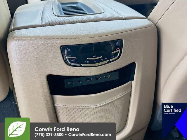 Used 2018 Cadillac Escalade Platinum AWD/4WD image 30