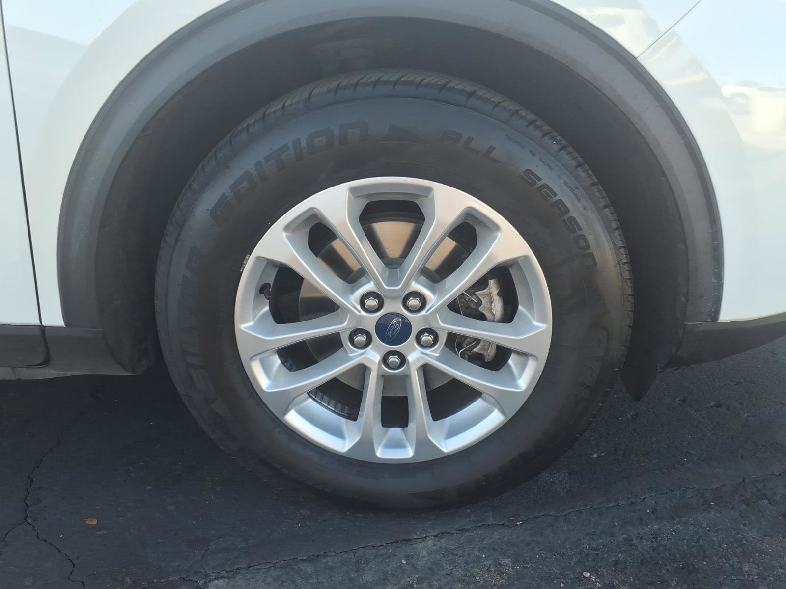 Certified 2022 Ford Escape SE image 9