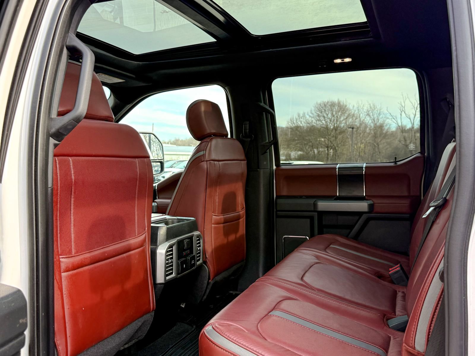 Certified 2019 Ford F250 Platinum w/ Platinum Ultimate Package image 20