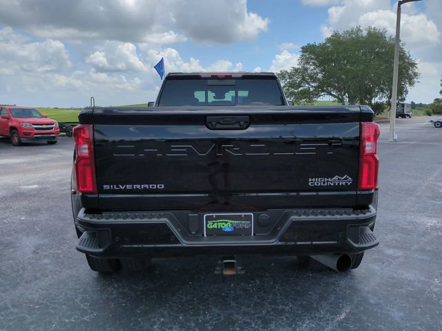 Used 2025 Chevrolet Silverado 3500 High Country w/ High Country Premium Package AWD/4WD image 6